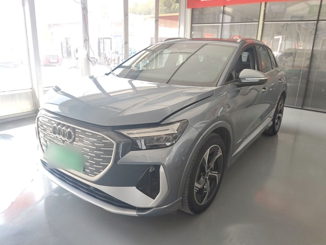 Q4 e-tron 2024 40 e-tron