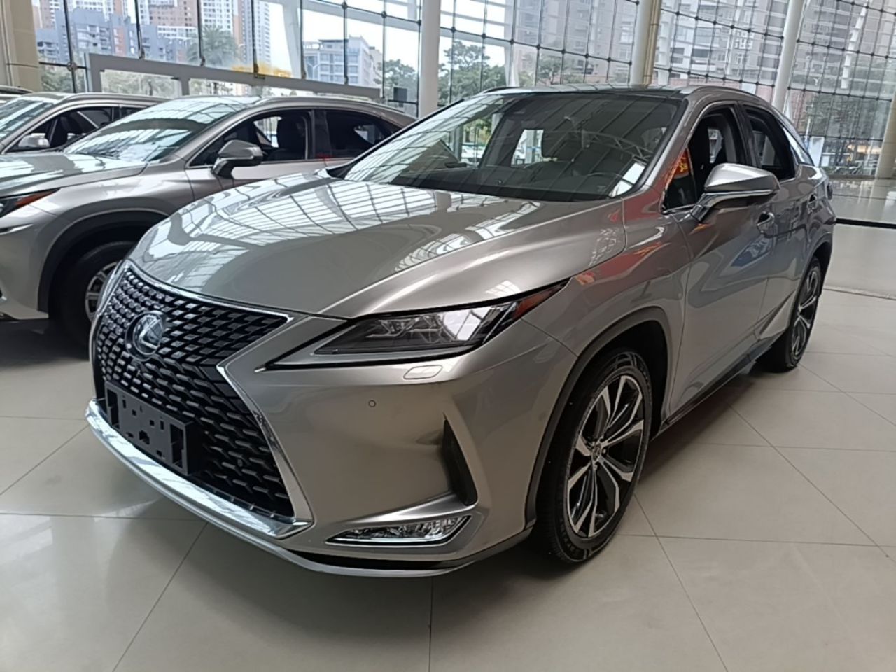 RX 2020 300 AWD Elegant China VI