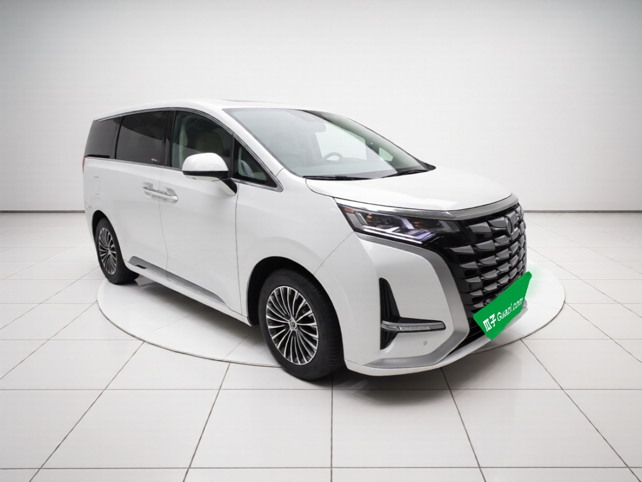 D9 2022 DM-i 1040 Premium photo 3