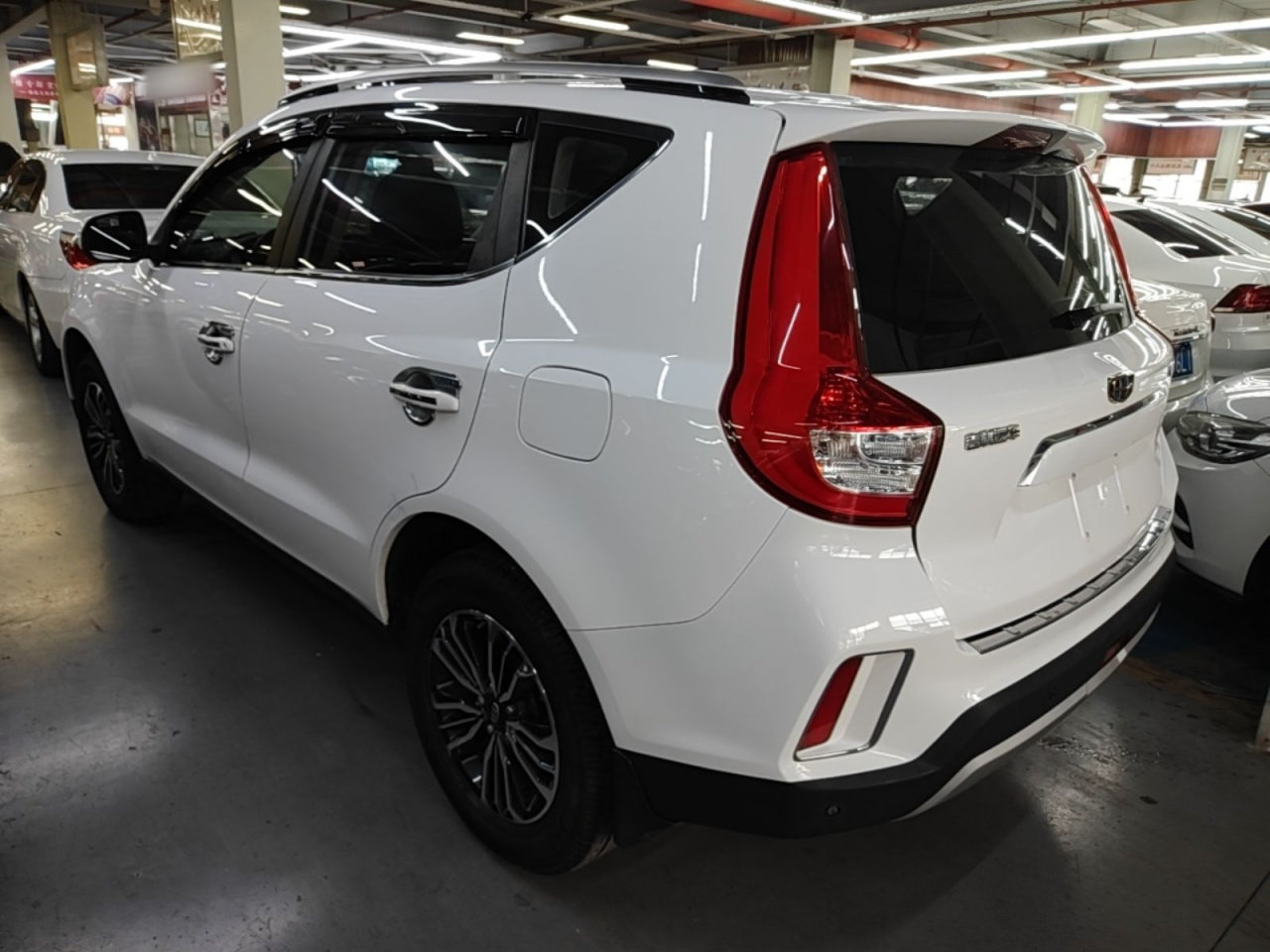 Vision X6 2016 1.8L MT Premium photo 4