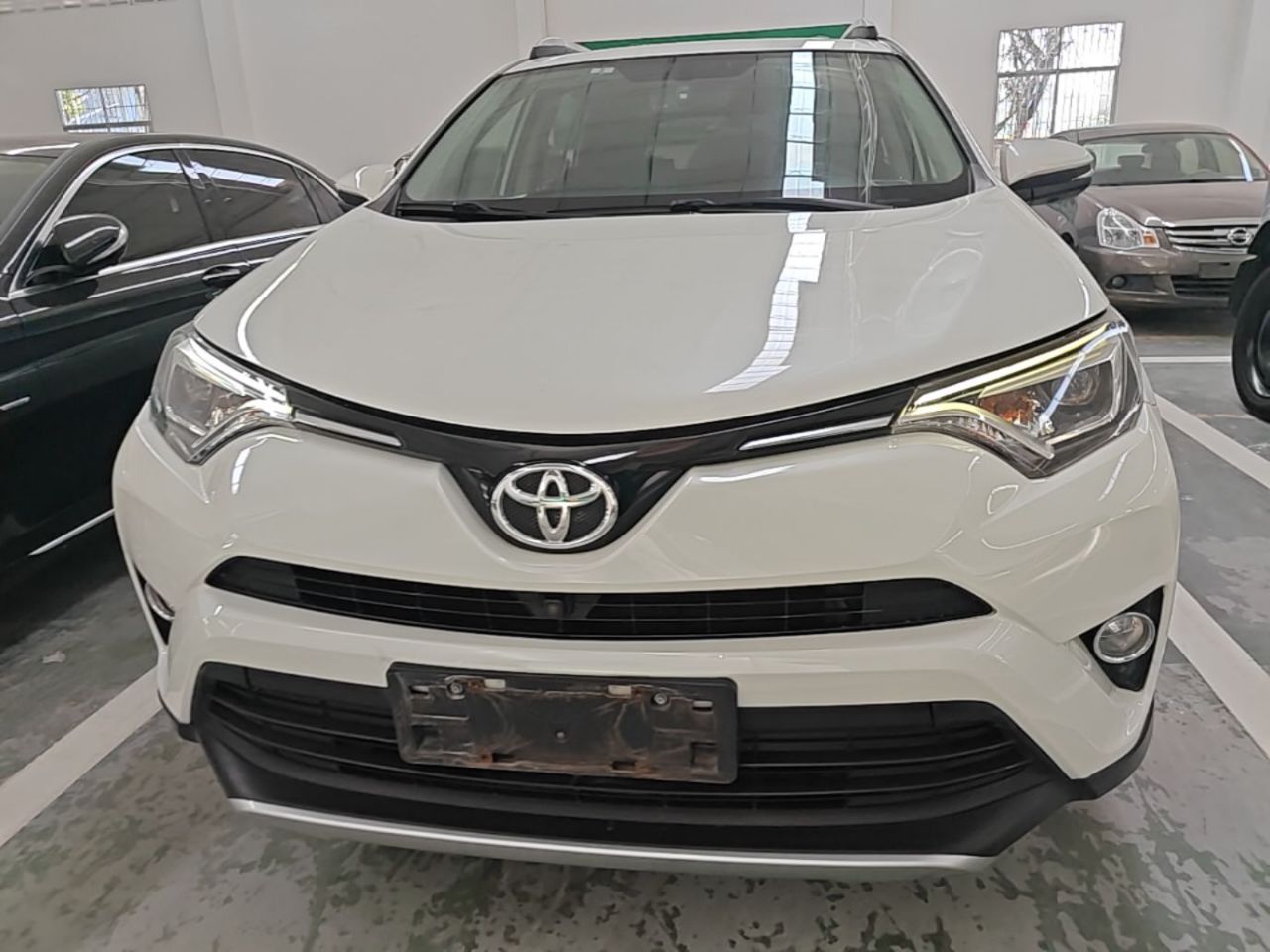 RAV4 2016 2.0L CVT RWD China V photo 2