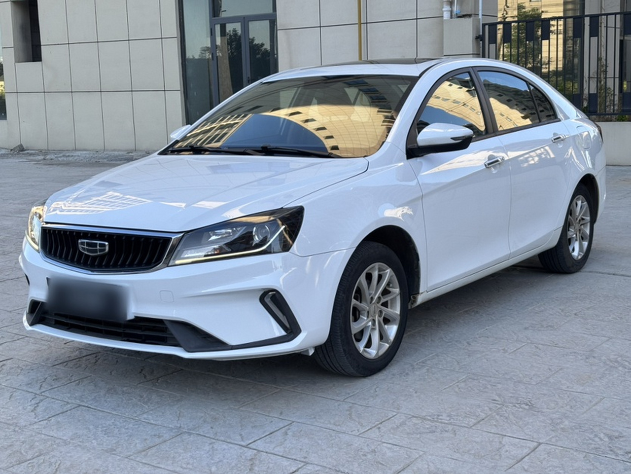 Emgrand 2021 UP 1.5L MT Luxury