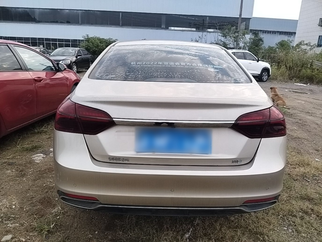 Emgrand 2020 1.5L CVT Luxury photo 5