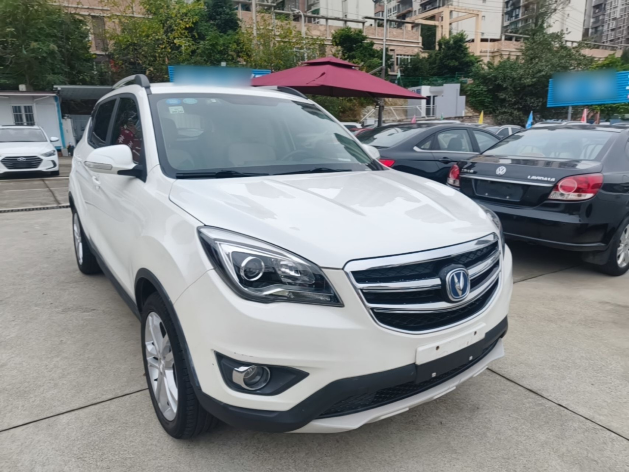 CS35 2017 1.6L MT Luxury photo 3
