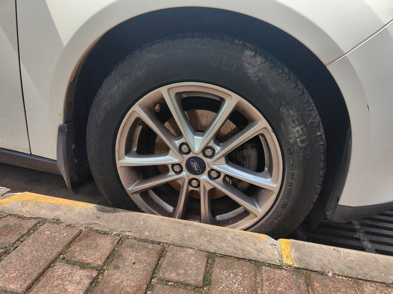 Focus 2015 Hatchback 1.6L AT photo 2