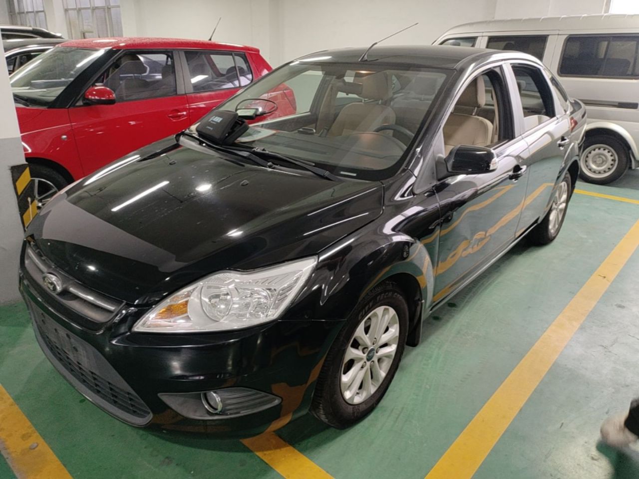 Focus 2013 Sedan Classic 1.8L AT