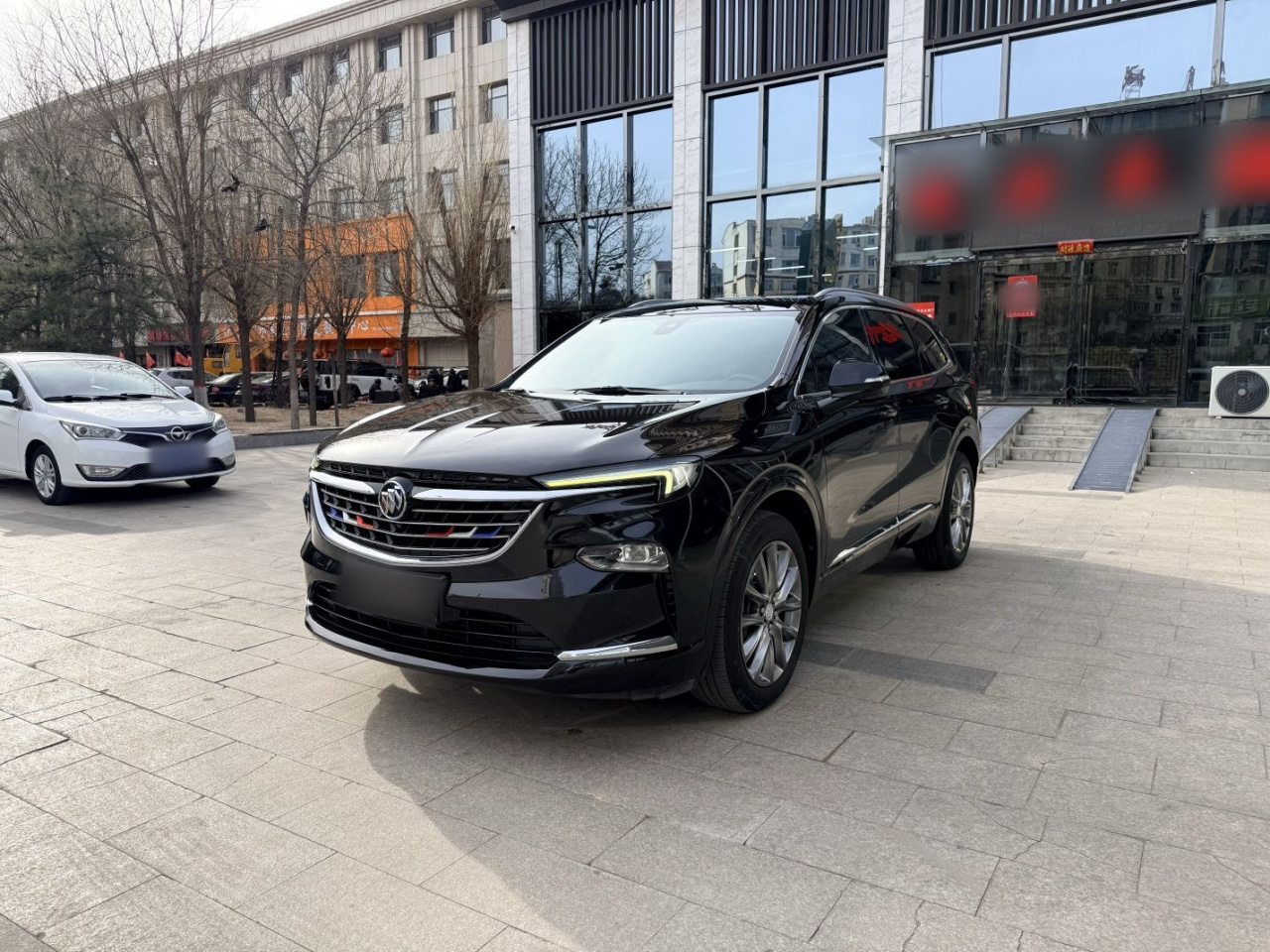 2022 652T RWD Premium 7-Seater
