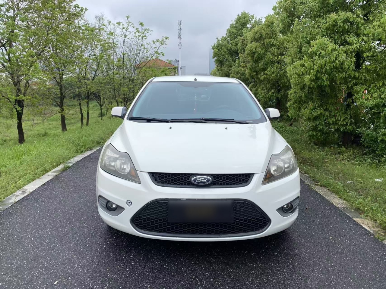 Focus 2013 Hatchback Classic 1.8L AT photo 2