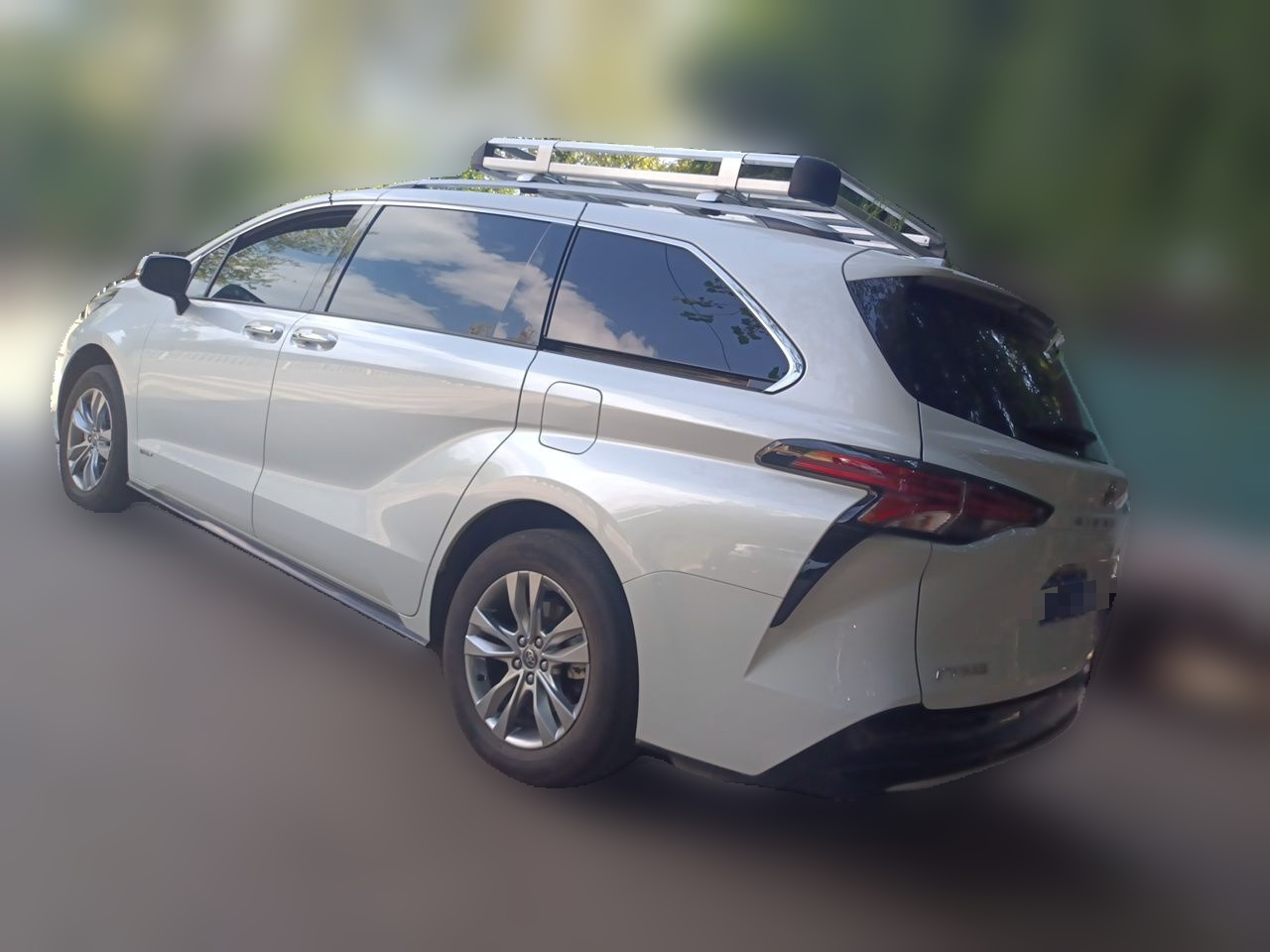Sienna 2024 2.5L Hybrid AWD Premium photo 4