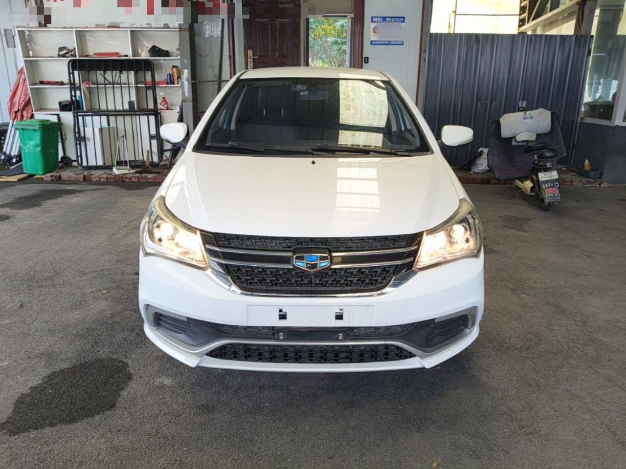 2016 1.5L MT Progressive photo 2