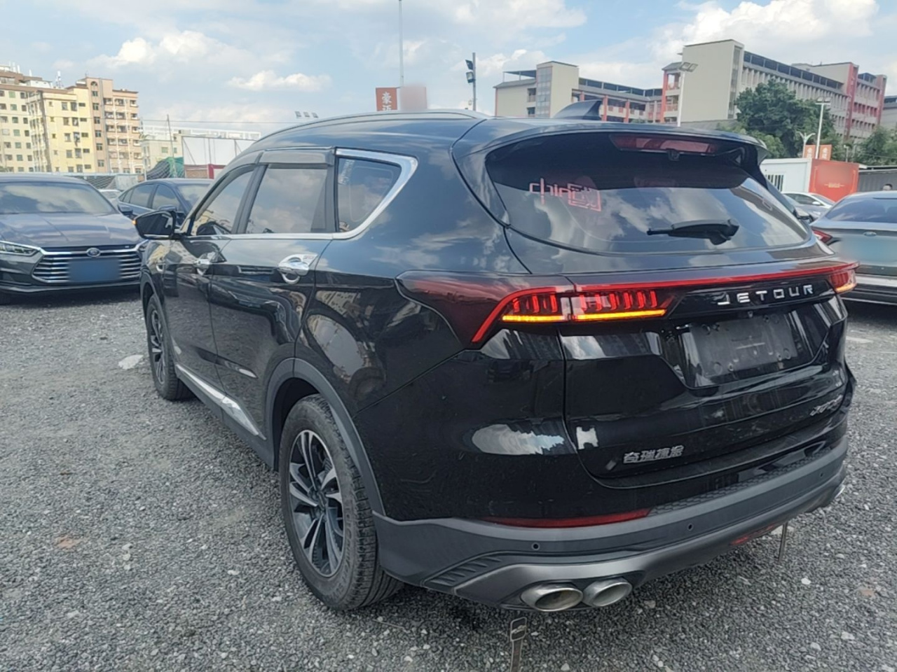 X70 PLUS 2021 1.6T DCT 7-Seater photo 4