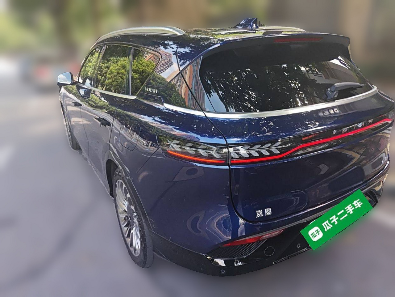 Voyah FREE 2021 AWD Standard EREV Luxury photo 4