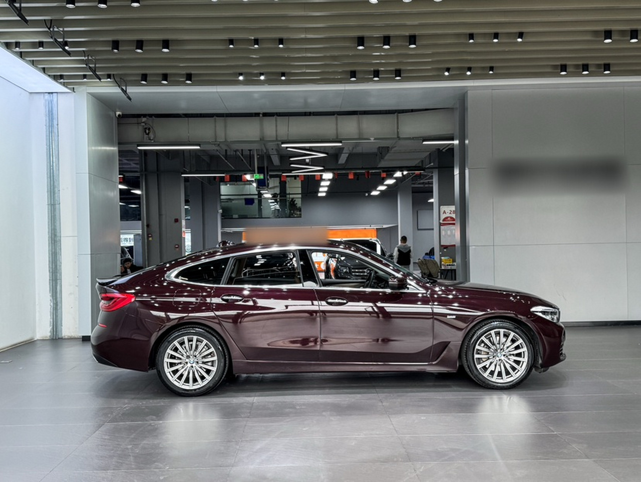 6 SeriesGT 2018 630i Luxury Design Package photo 4