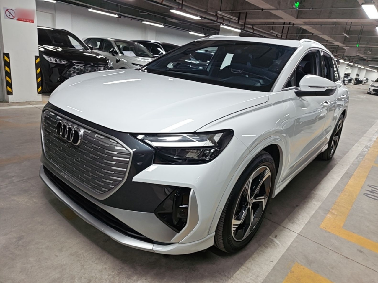 Q4 e-tron 2023 40 e-tron