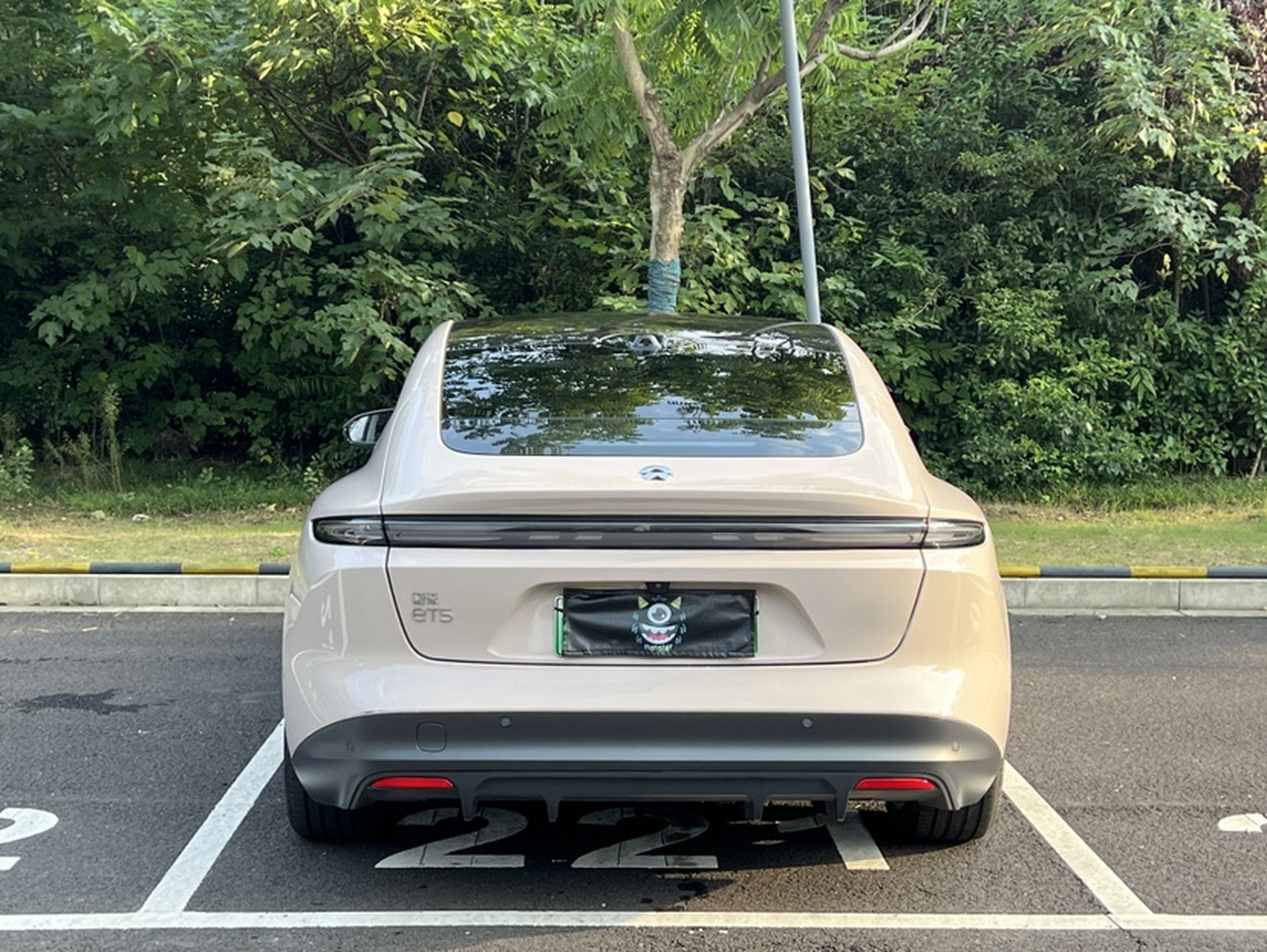 ET5 2022 75kWh photo 4