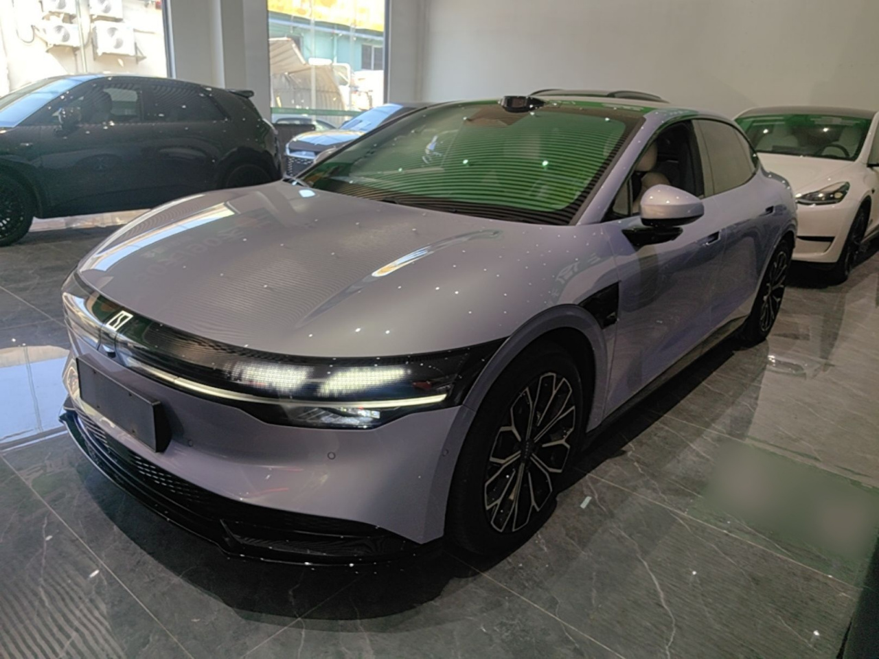 007 2025 RWD ADAS 75kWh
