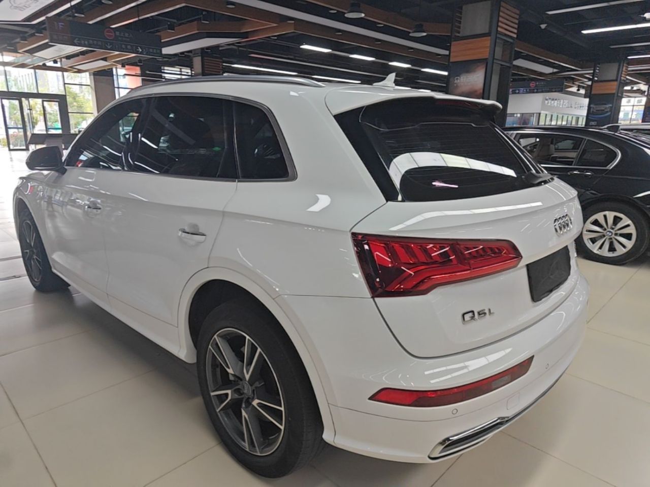 Q5L 2020 Facelift 40 TFSI Fashion photo 4