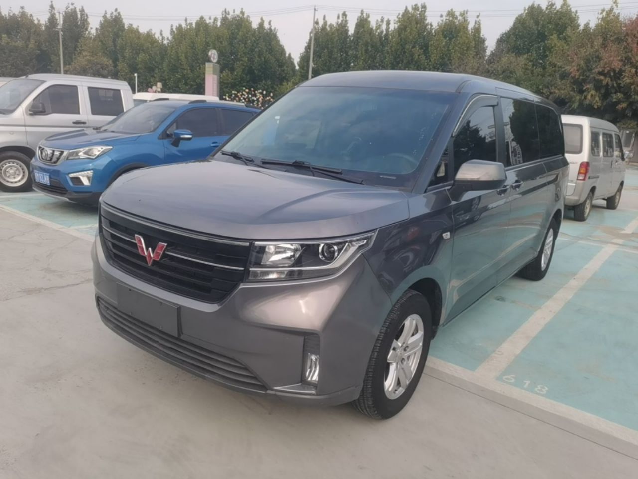 Wuling 2021 1.5T MT Luxury