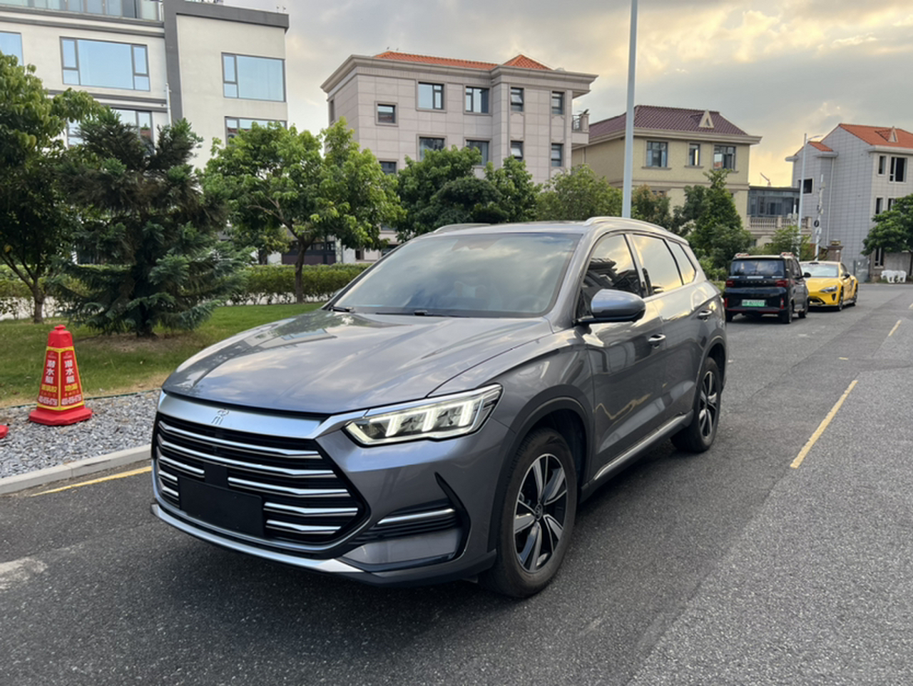 Song Pro EV 2022 DM-i 51km Noble