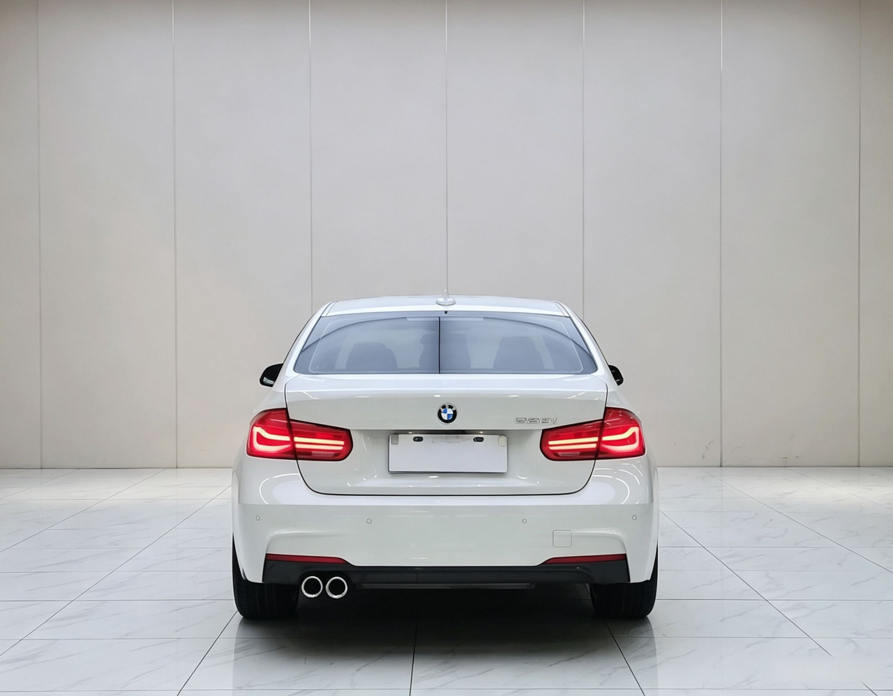 3 Series 2019 320i M Sport Package photo 4