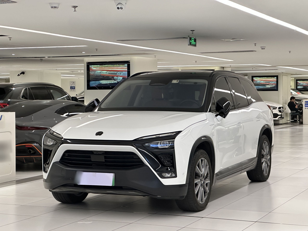 ES8 2018 355KM 7-Seater