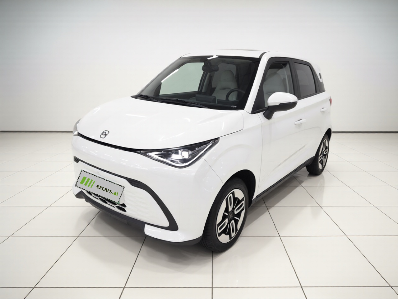 QQ 2025 305km