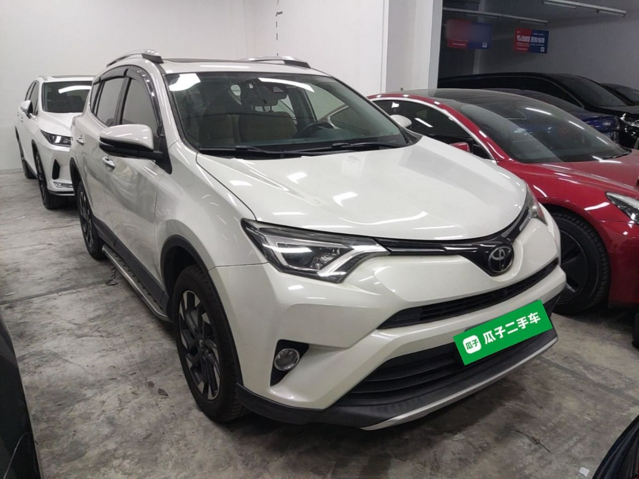 RAV4 2018 2.5L AT AWD Elite i photo 3