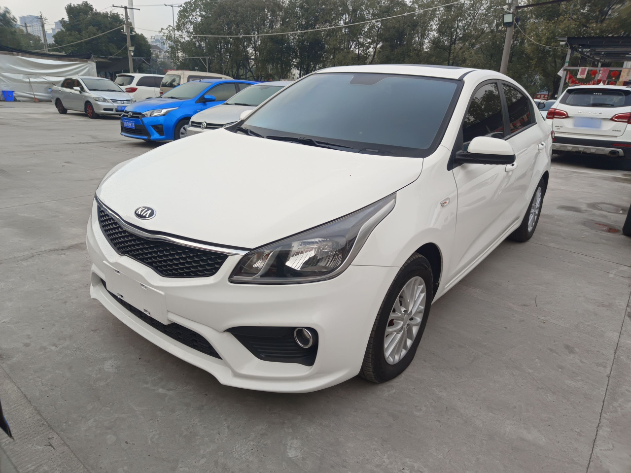 K2 2017 Sedan 1.4L MT GLS
