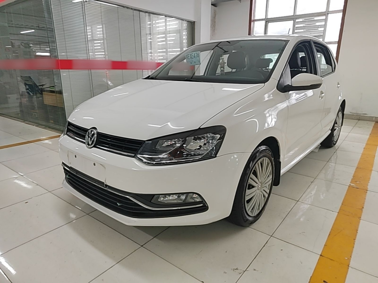 Polo 2016 1.6L AT Comfort