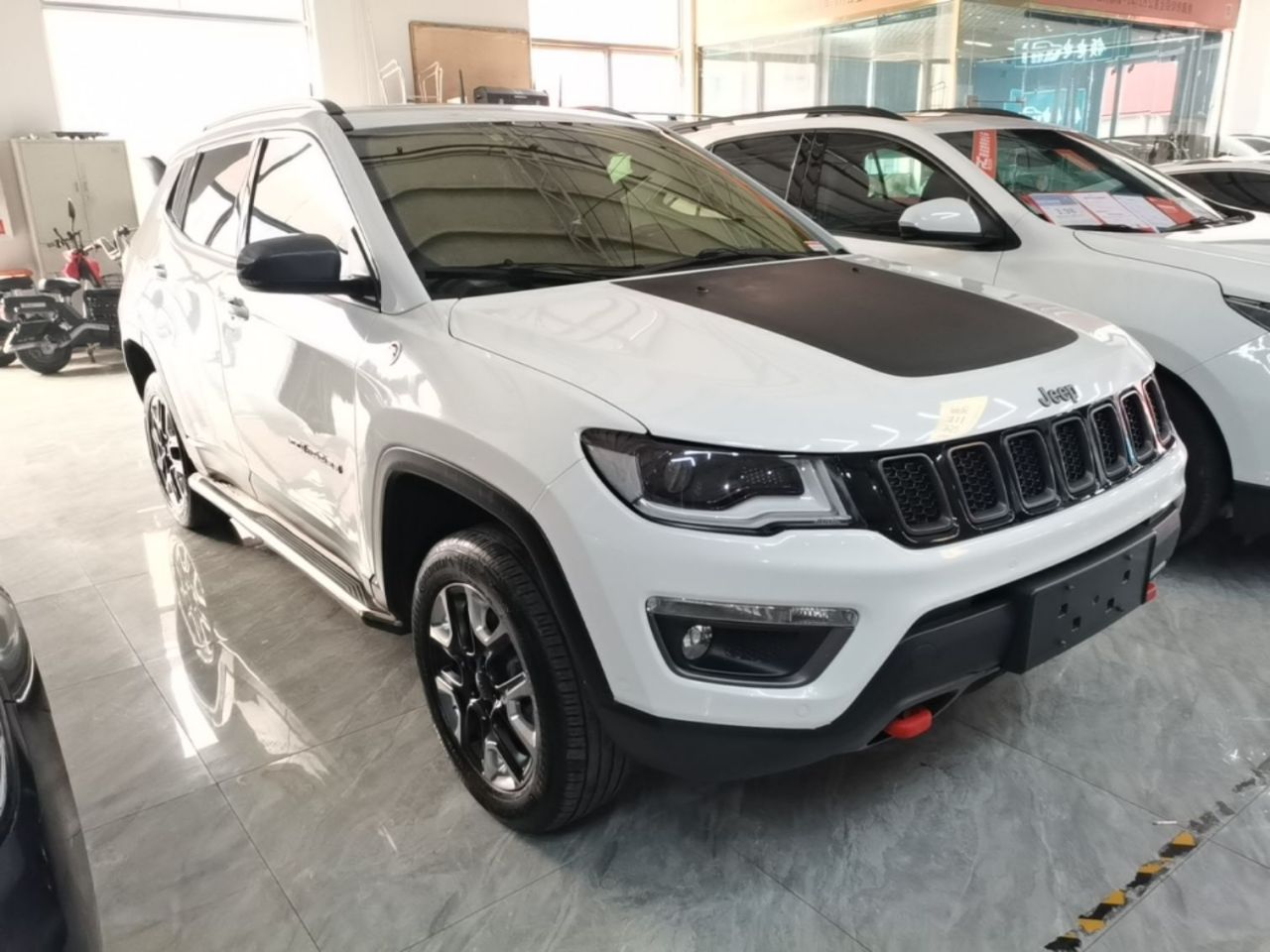 Compass 2017 200TS AT Performance AWD photo 3