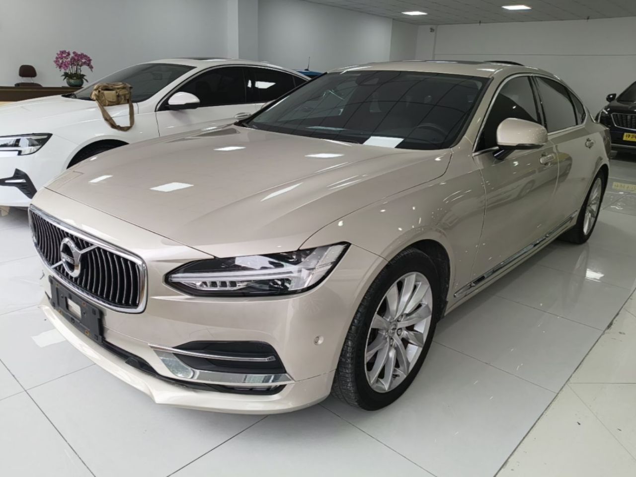 S90 2017 T5