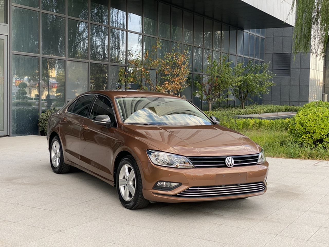 Lamando 2015 230TSI MT photo 3