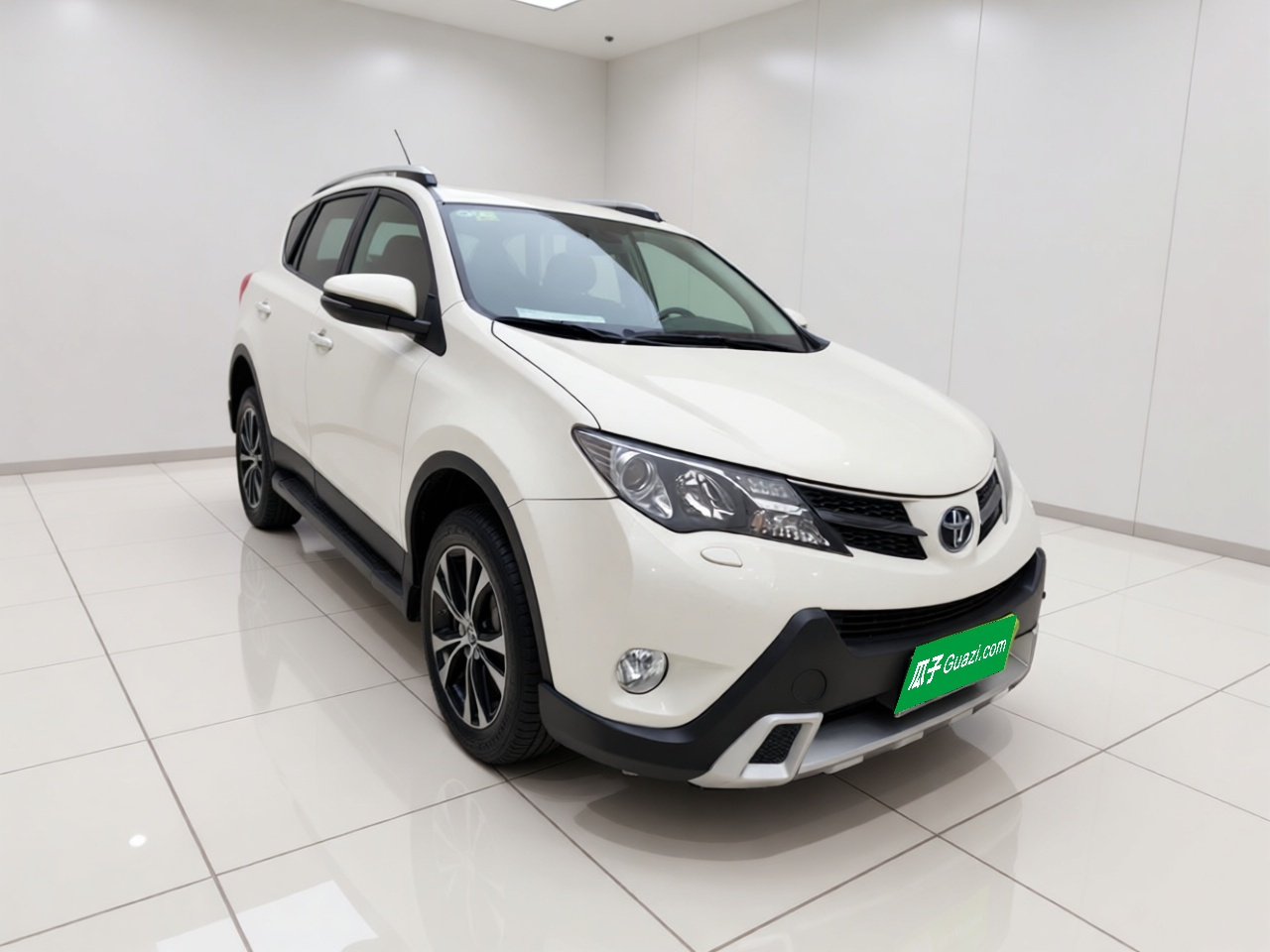 RAV4 2013 2.5L AT AWD Premium photo 3