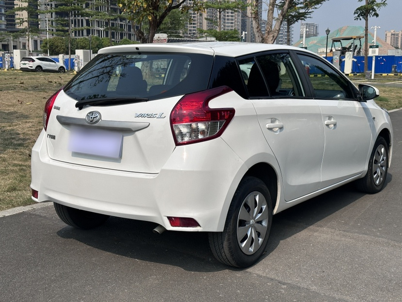 YARiS L 2015 1.5E AT photo 4