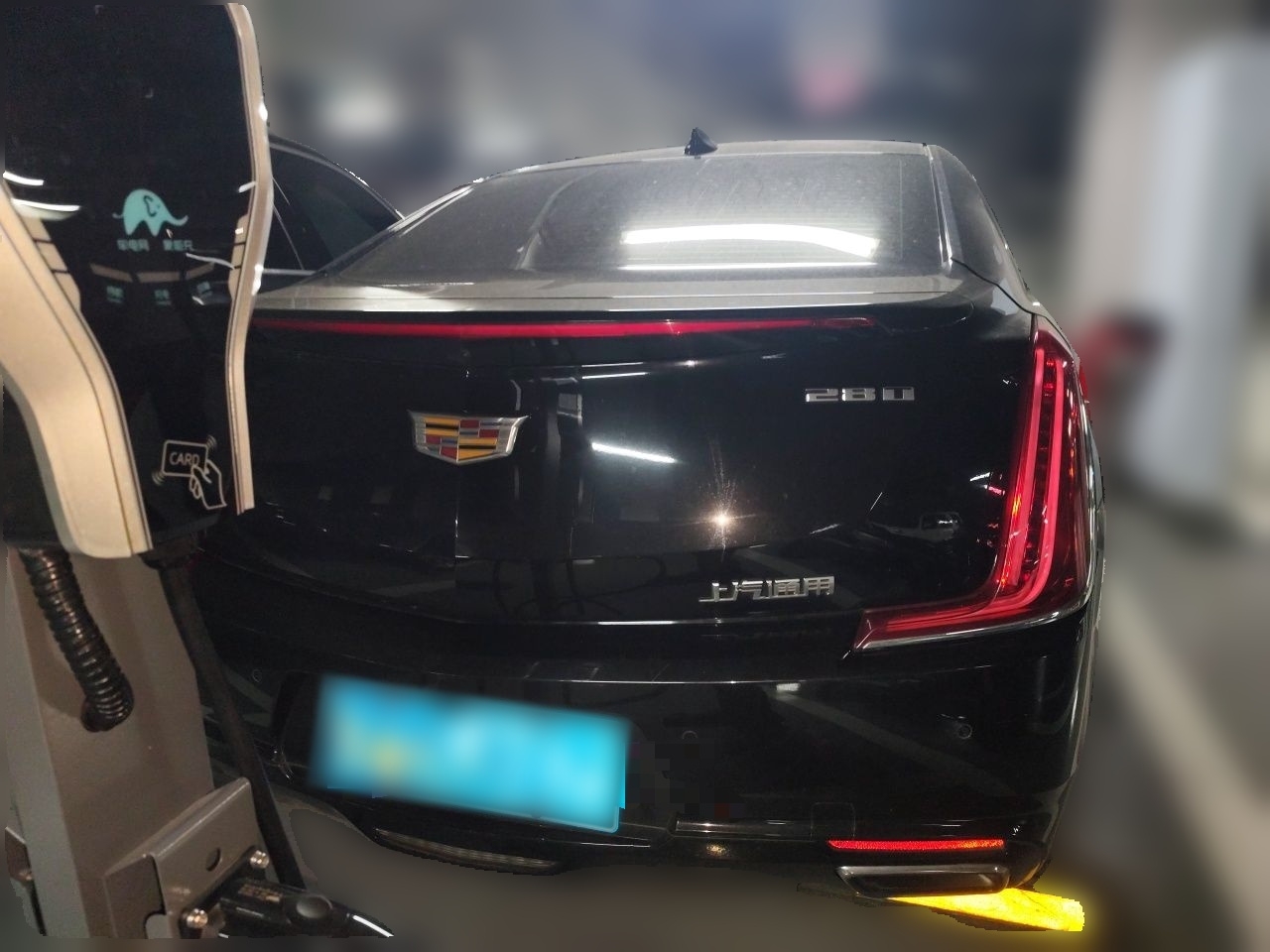 XTS 2018 28T Elite photo 3