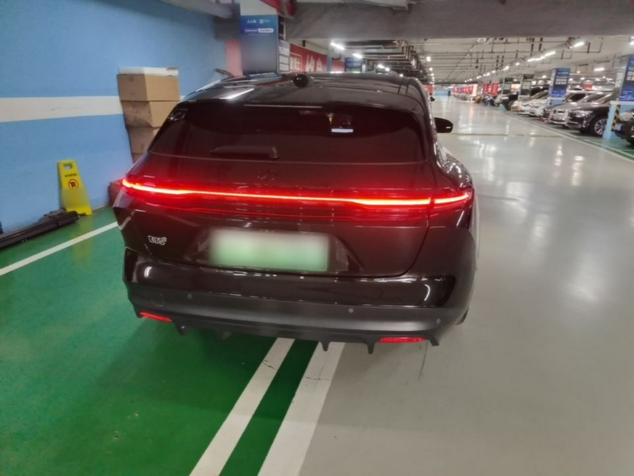 ET5T 2024 75kWh Touring photo 5