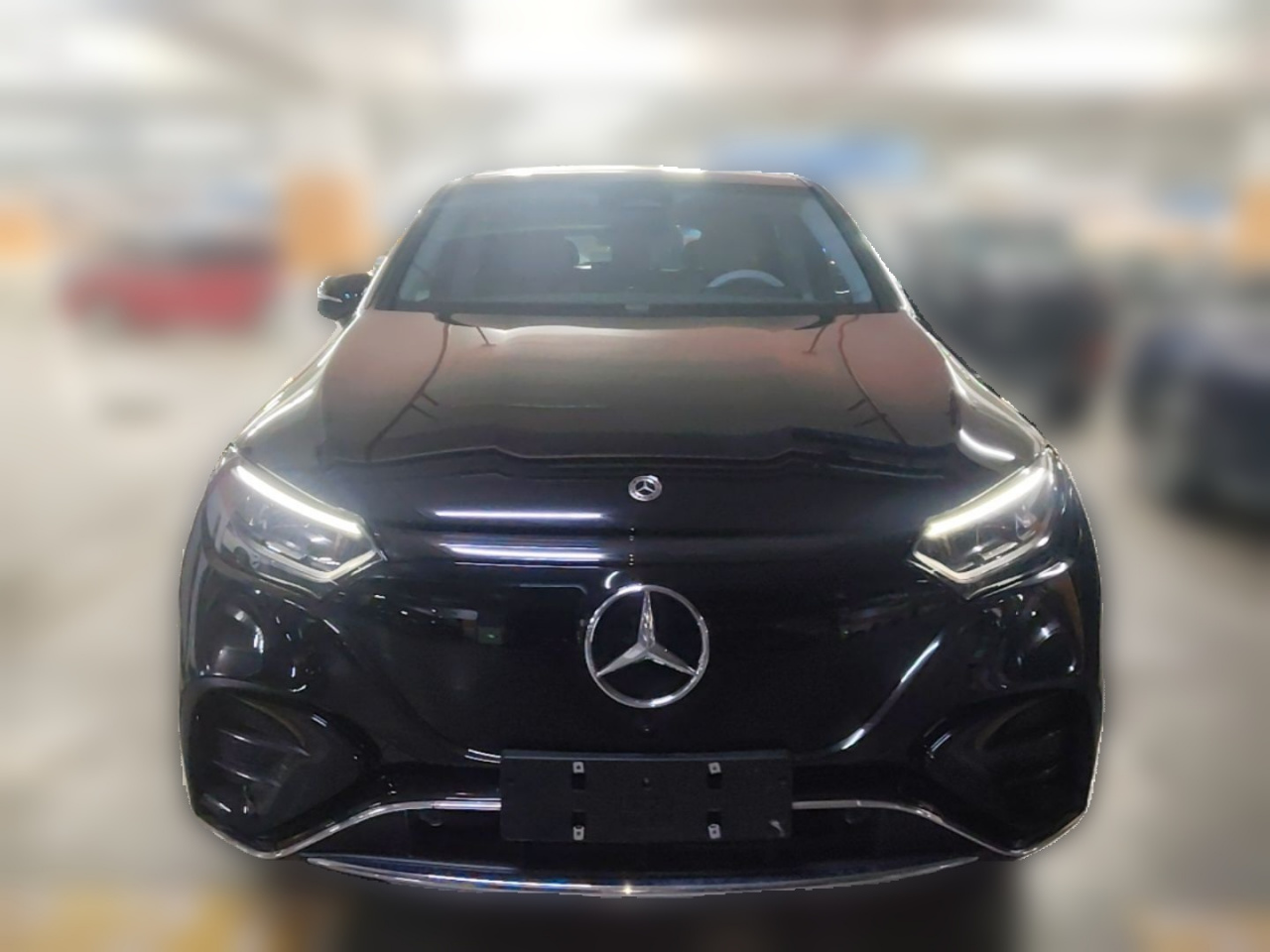 EQE SUV 2023 350 4MATIC photo 2
