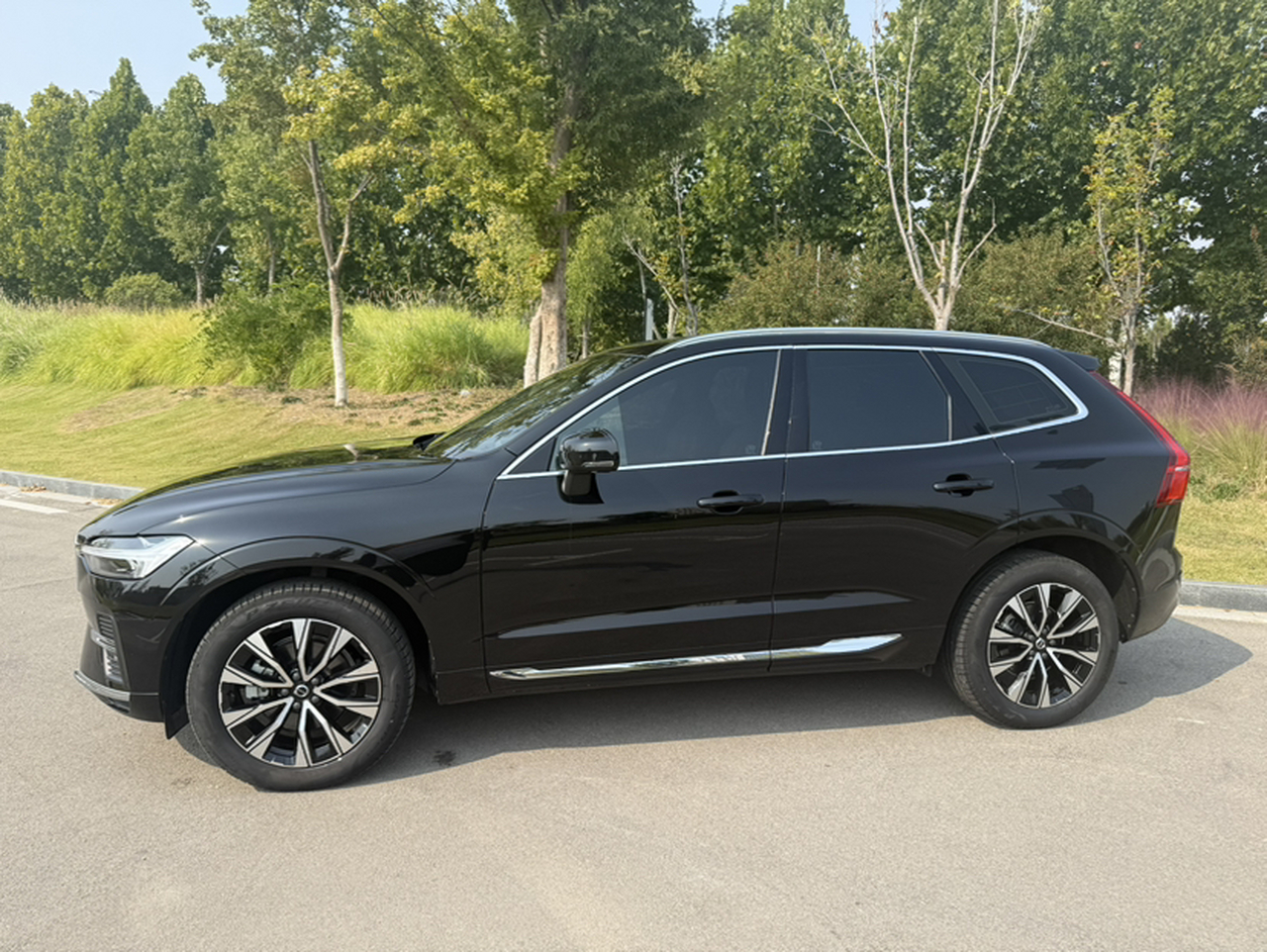 XC60 2024 B5 AWD Luxury photo 2
