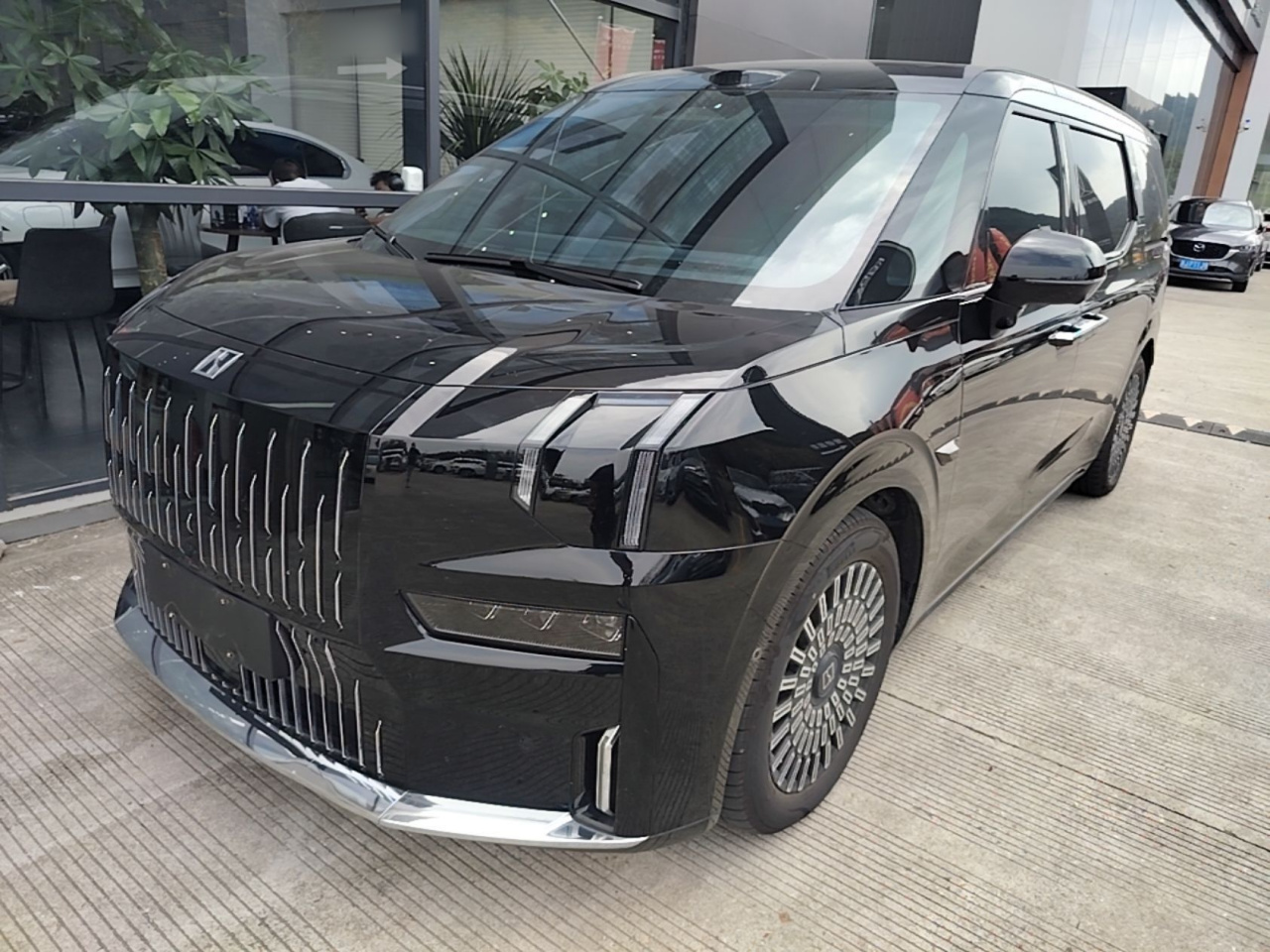 009 2026 7-Seater Ultra+