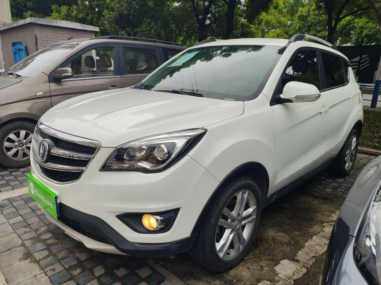 CS35 2017 1.6L AT Luxury