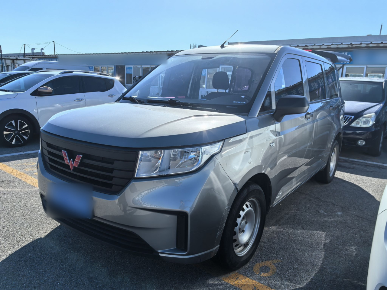 Wuling Hongguang PLUS 2019 1.5T MT Standard 5-Seater photo 3