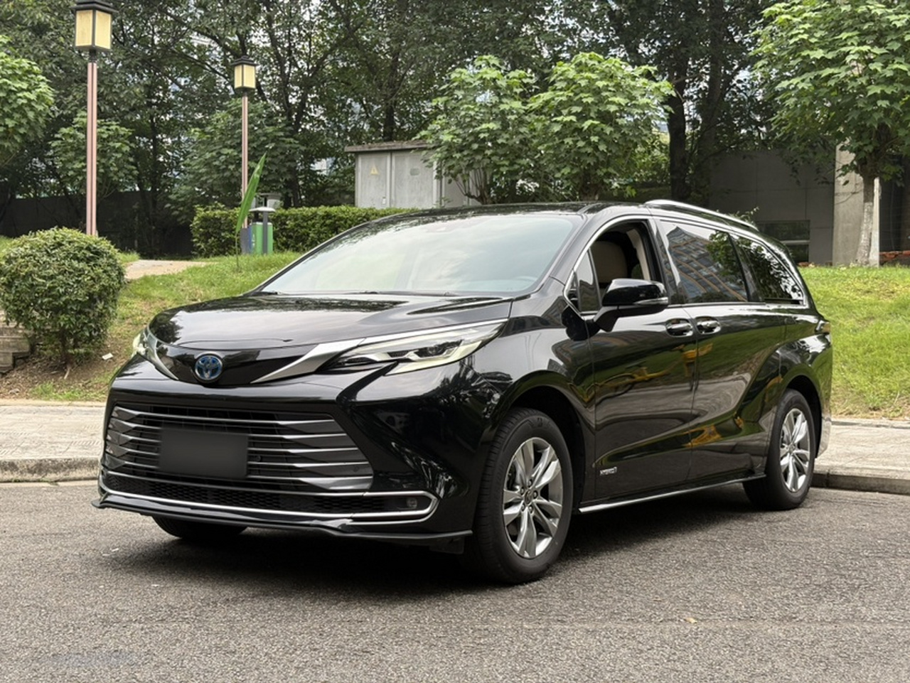 Sienna 2021 2.5L Hybrid Supreme