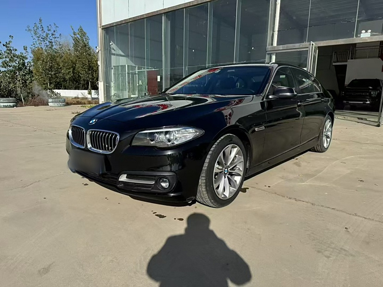 5 Series 2017 525Li Leading