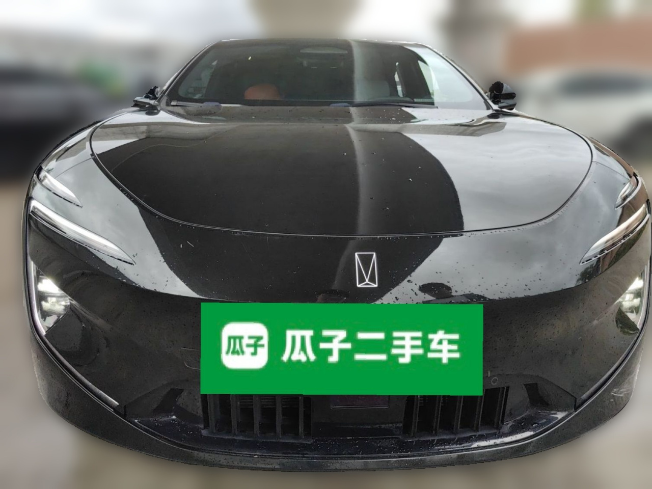 12 2024 700 RWD photo 2