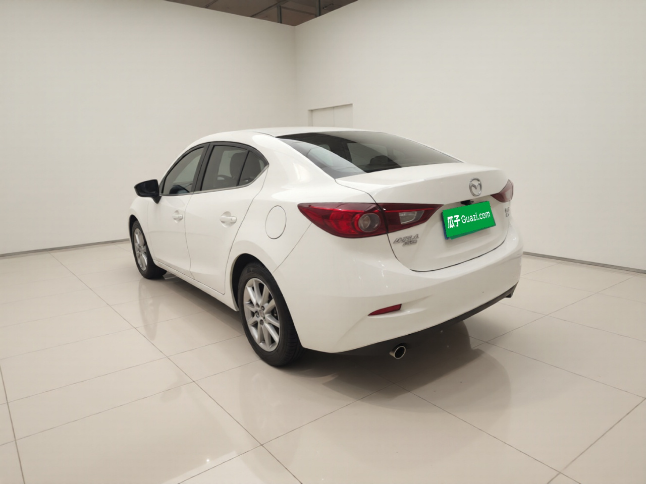 3 Axela 2016 Sedan 1.5L AT Comfort photo 4
