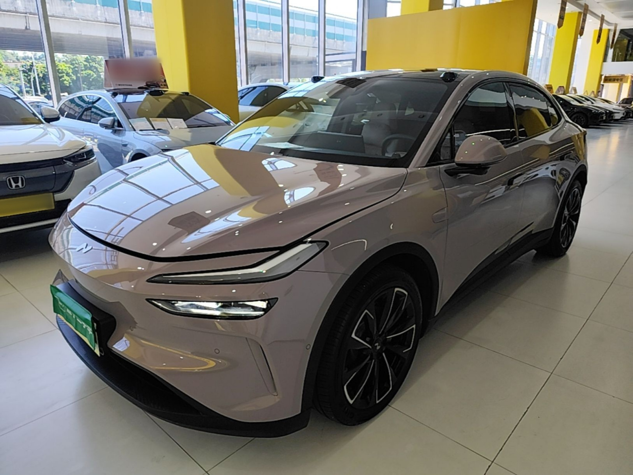 L60 2025 60kWh RWD