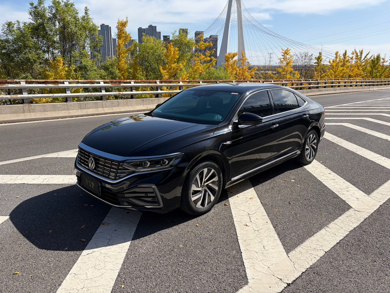 Passat EV 2023 430PHEV Hybrid Luxury