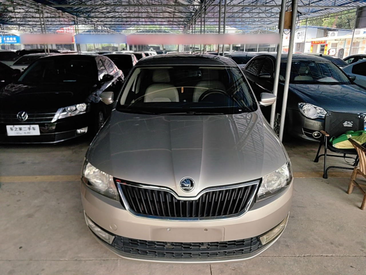 Rapid 2016 1.6L MT photo 2