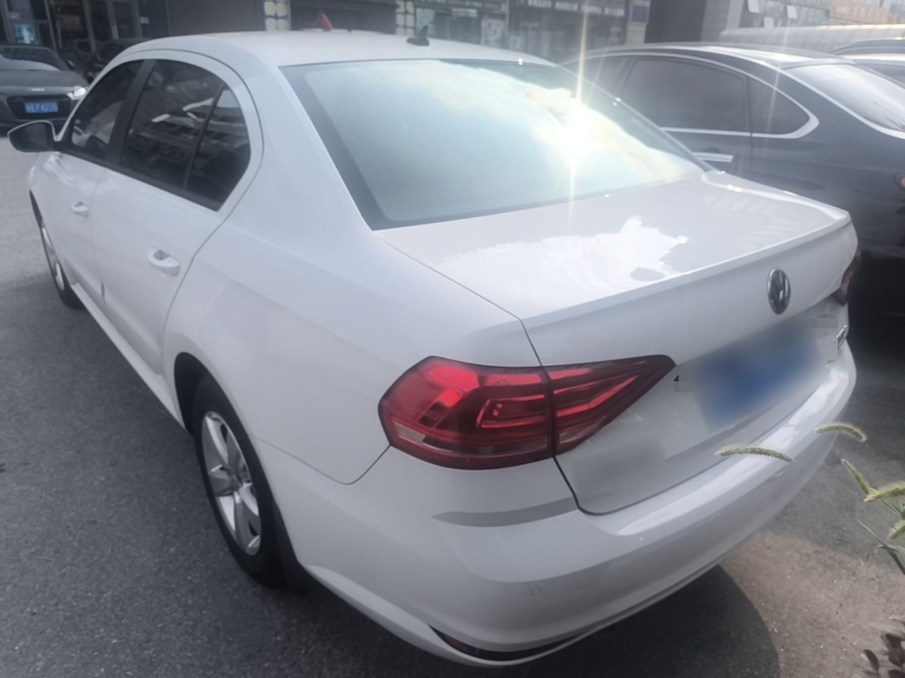 Lavida 2015 1.6L MT photo 4