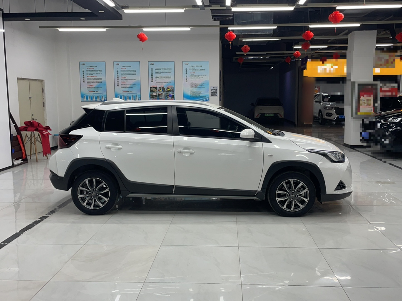 YARiS L 2022 1.5L CVT Luxury PLUS photo 3